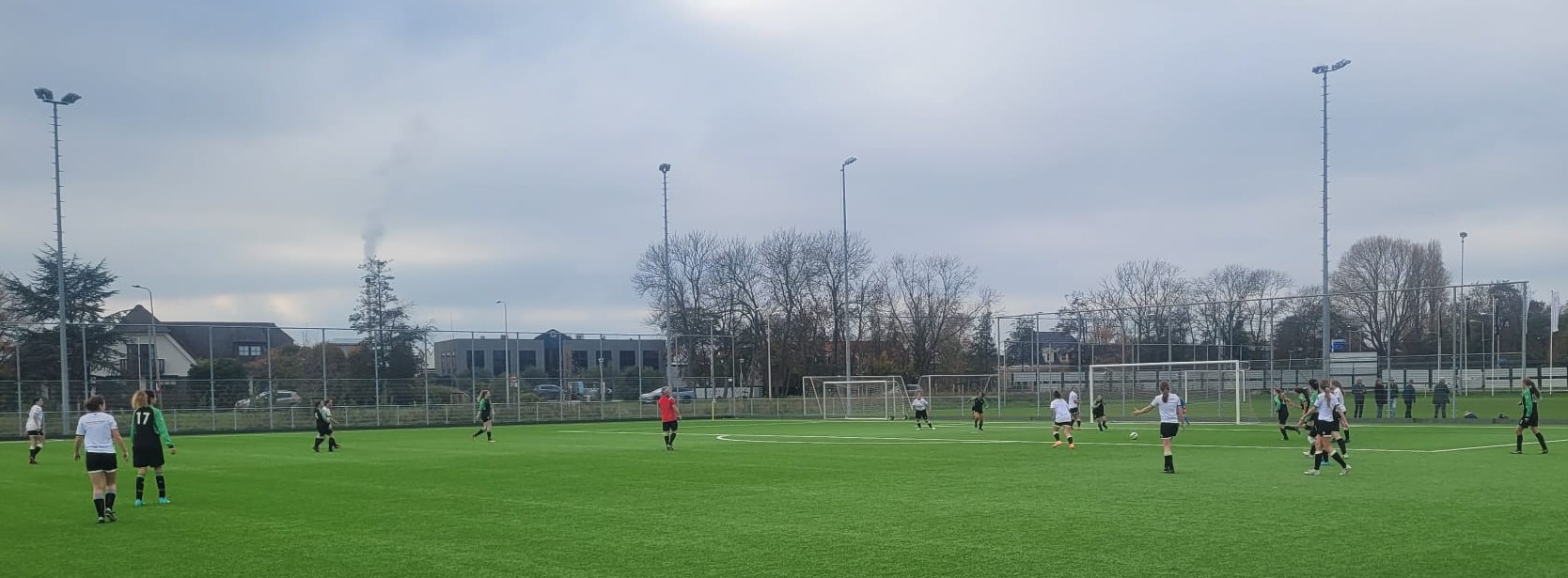 Nipt verlies voor vrouwen 2 en 3