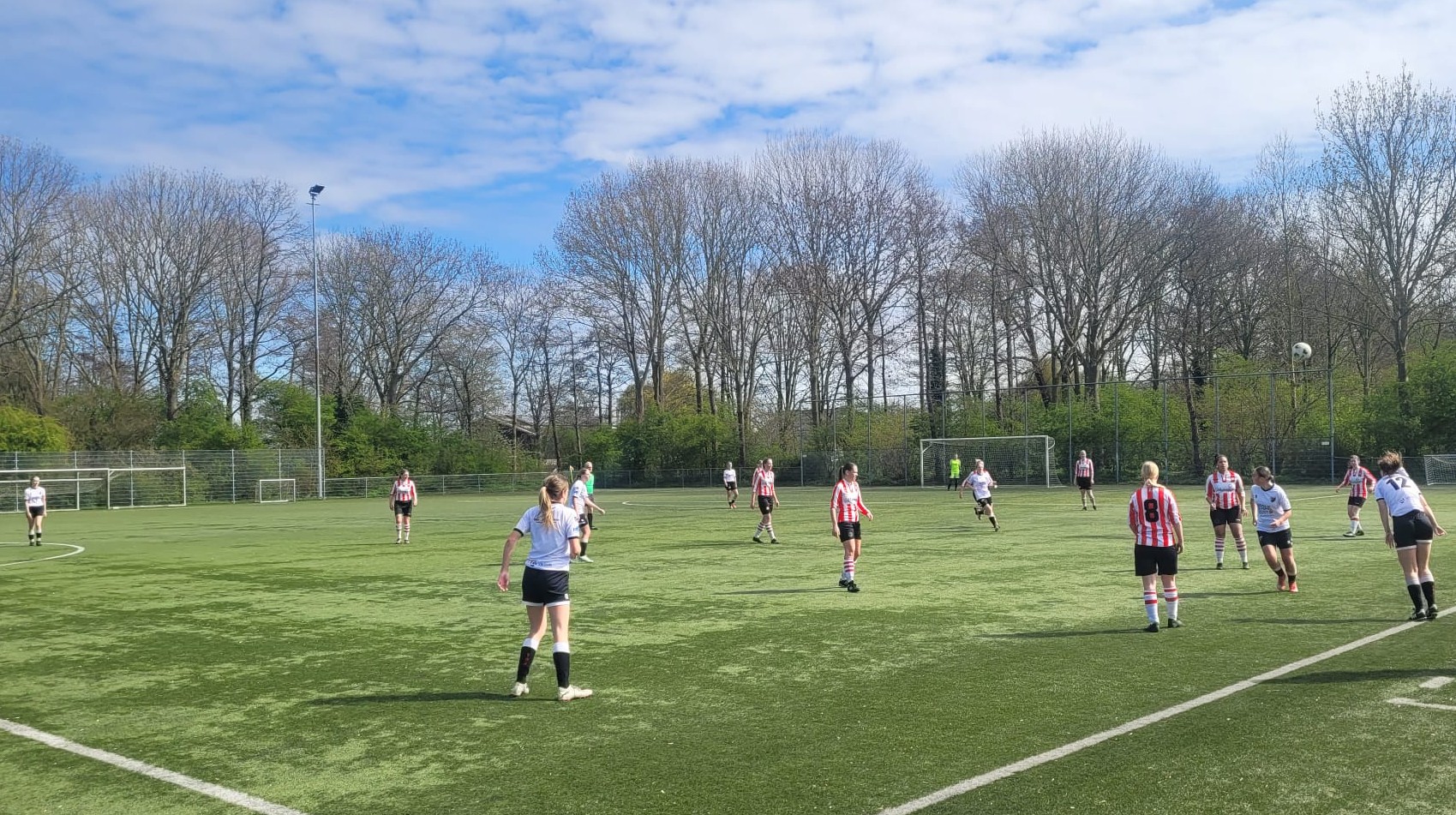 Nipt verlies voor vrouwen 1 en 2