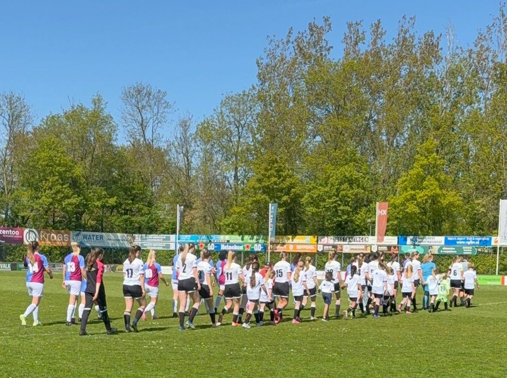 Speciale zaterdag vrouwen met twee keer 1-0 winst
