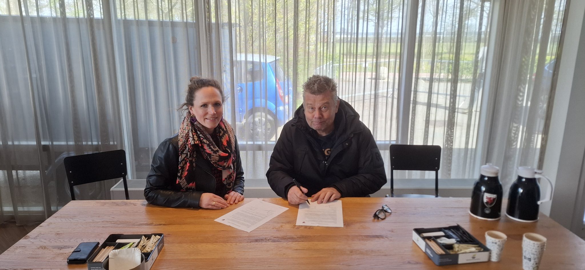 Met trots verlengt GJ Bestratingen de samenwerking met VV Naaldwijk.