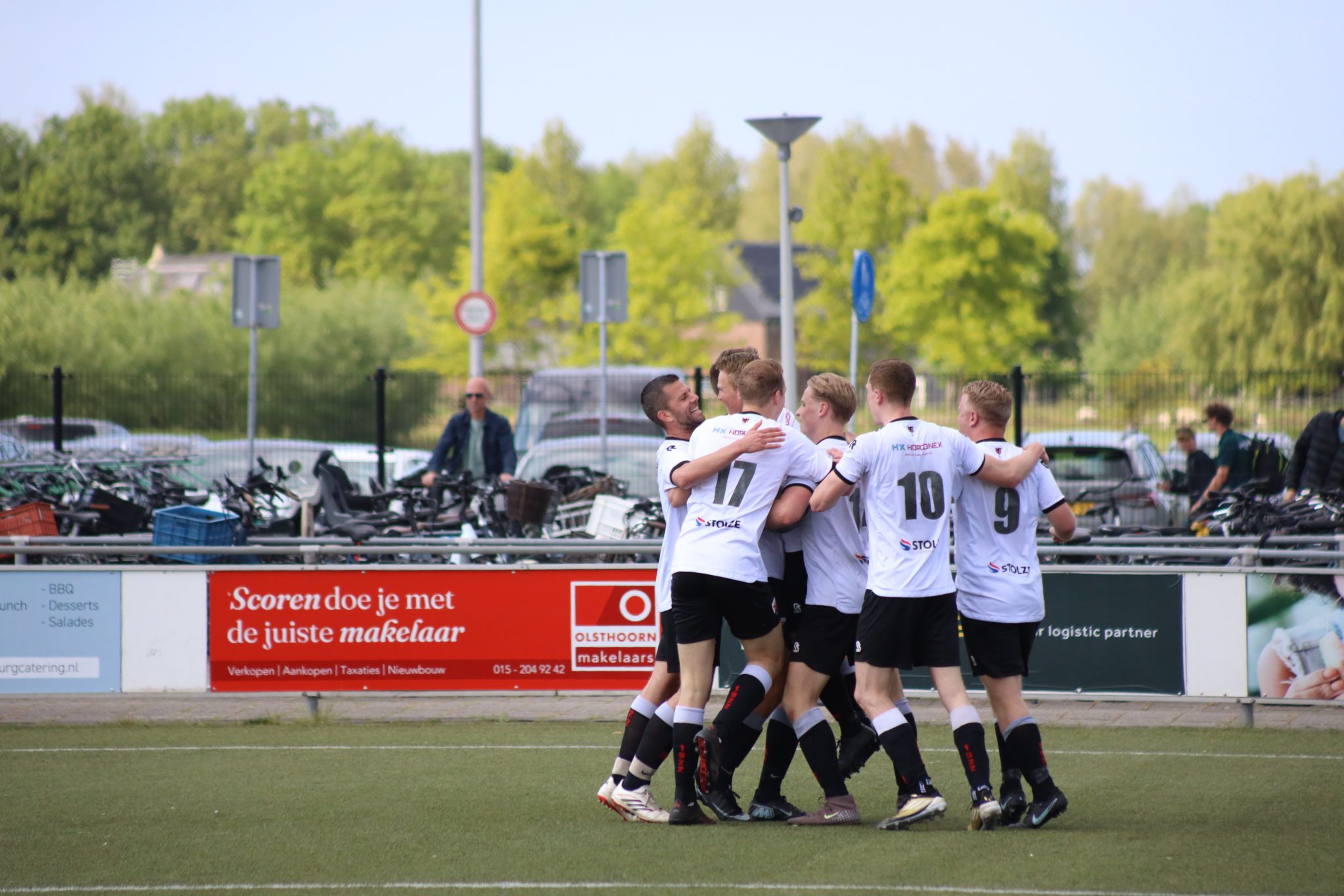 Knappe overwinning Naaldwijk 1